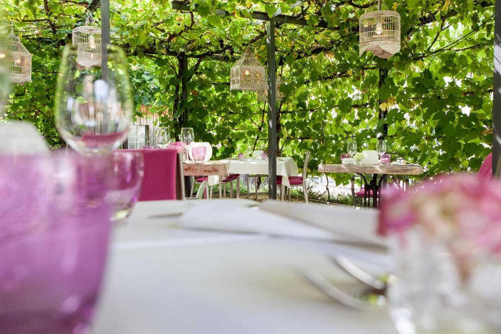 Hotel Rebe Herrliberg Ngoại thất bức ảnh
